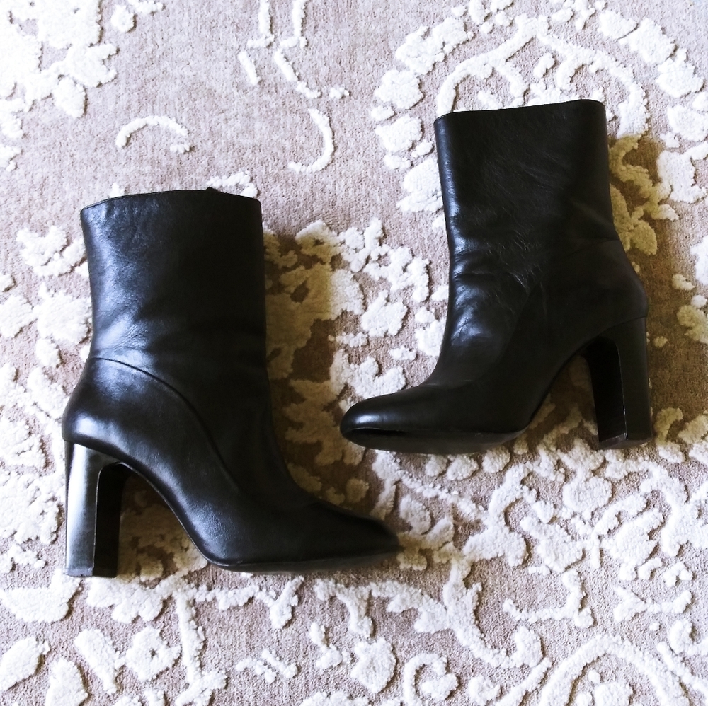 Zara basic Collection black chunky heels boots